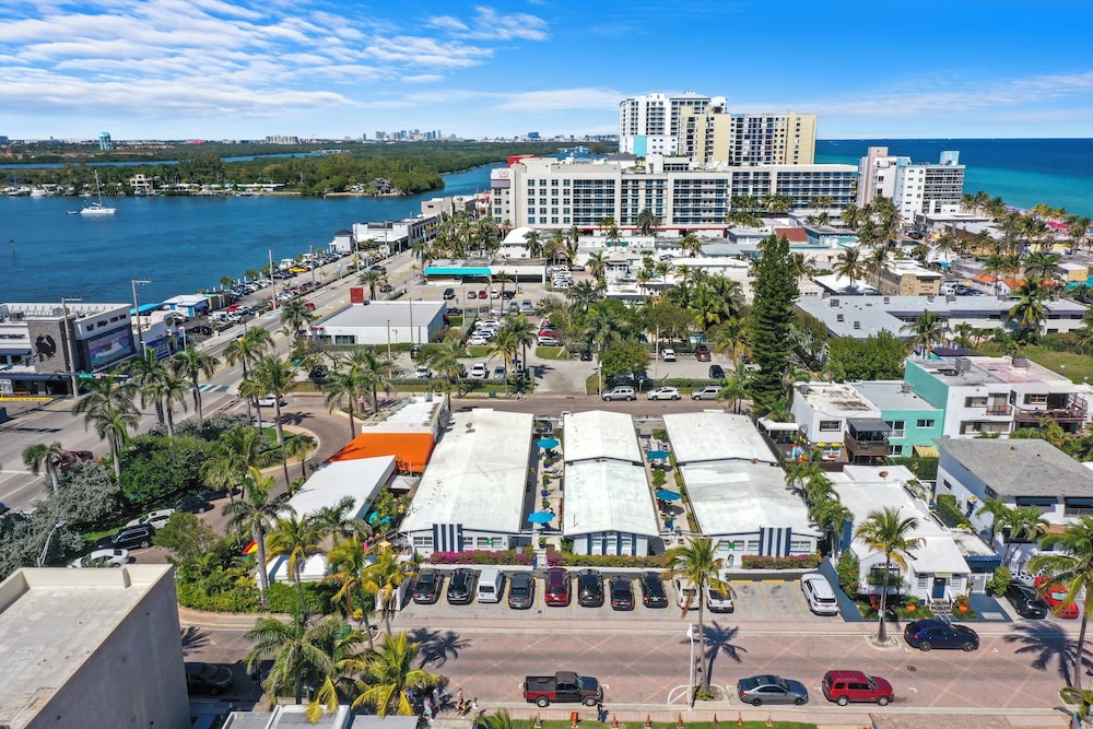 Hollywood Beach Suites - photo 51