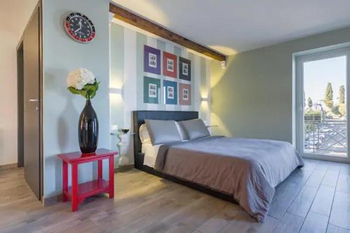 Relais Al Porto Suite Peler — 4-Star Luxury Hotel in Peschiera Del Garda, Italy
