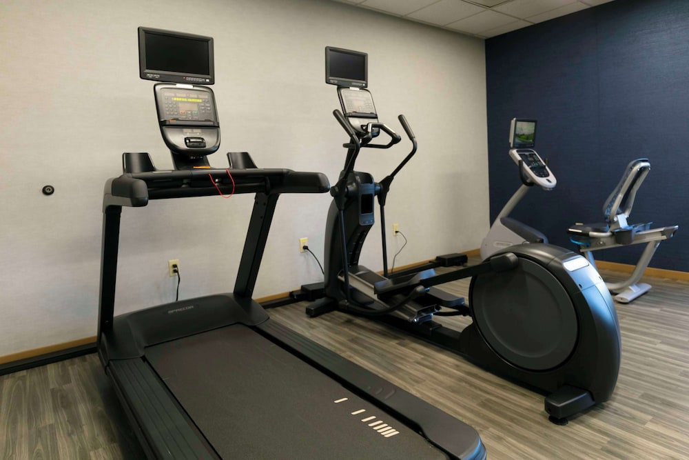 Hampton Inn Scranton at Montage Mountain - photo 24