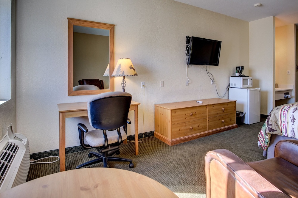 Booneslick Lodge of Neosho - photo 27