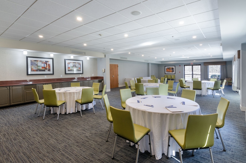 Holiday Inn Express Lexington by IHG - photo 31