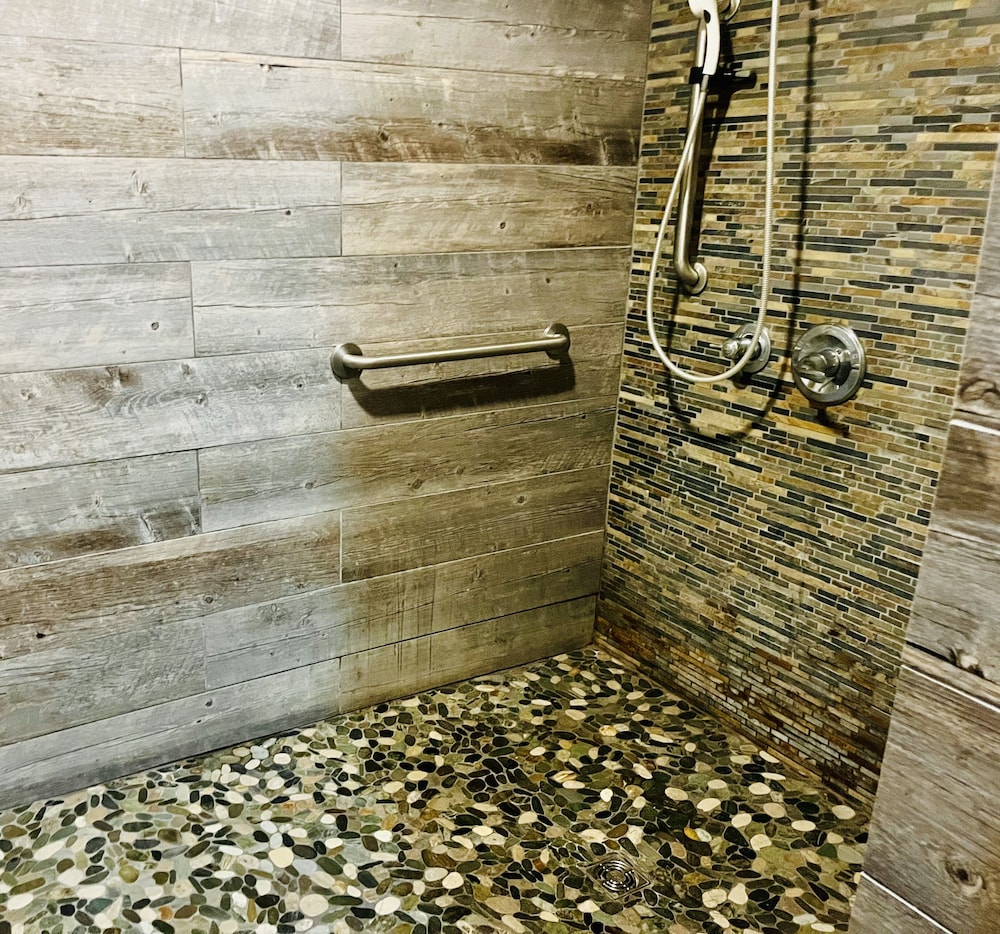 Americas Best Value Inn Wall - photo 63