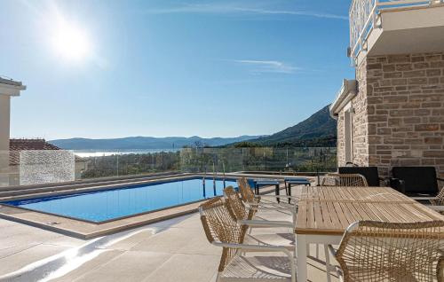 Awesome Home In Stankovic With Wifi — 4-Star Luxury Hotel in Orebic, Croatia