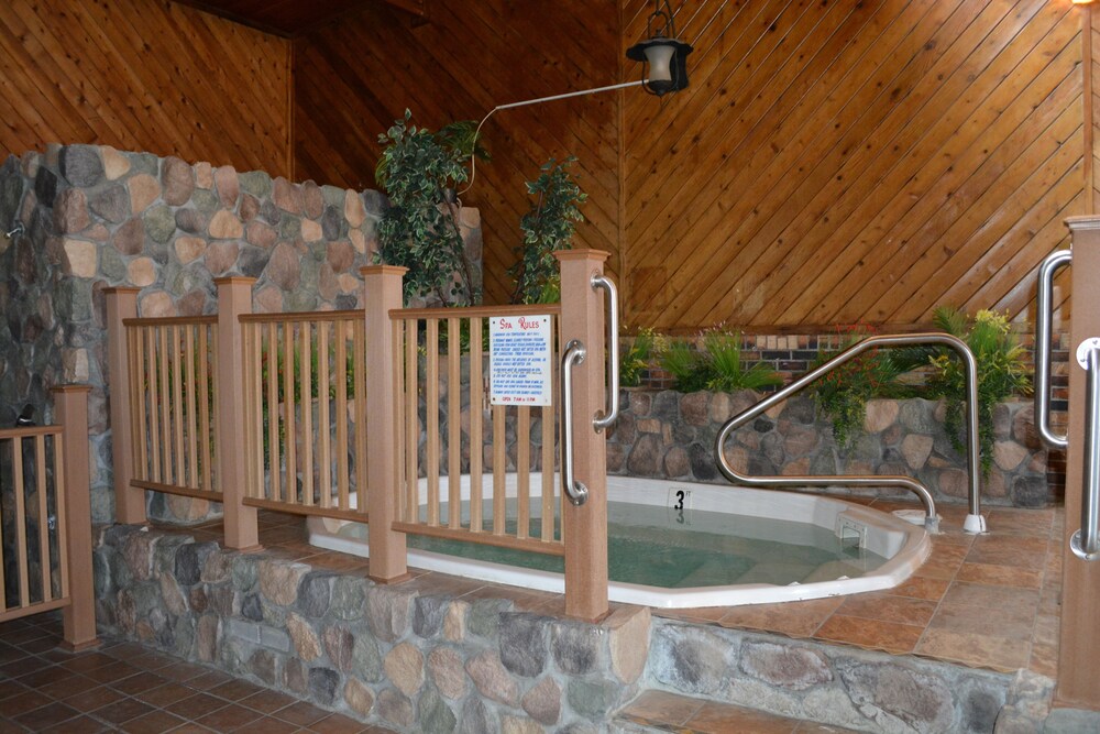 Travelodge Grand Forks - photo 30