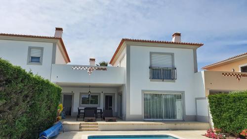 V3 c piscina privativa Praia Del Rey Óbidos 401G — hotel in Ferrel