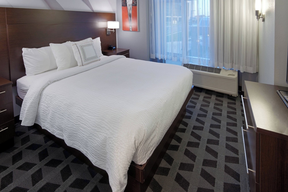 TownePlace Suites Springfield - photo 8