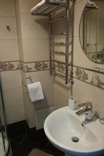 Hotel Paris — hotel in Ozersk