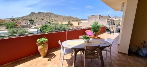 Appartamento Assieni 50 — 4-Star Luxury Hotel in Custonaci, Italy