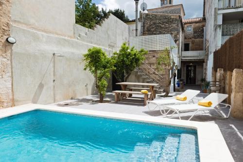 Villa Ca na Marrona Sunset Villa Campanile — 4-Star Luxury Hotel in Sa Pobla, Spain