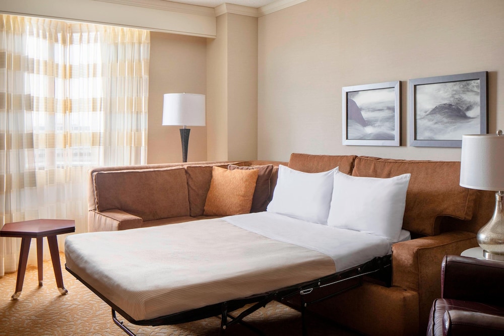 The Lincoln Marriott Cornhusker Hotel - photo 20