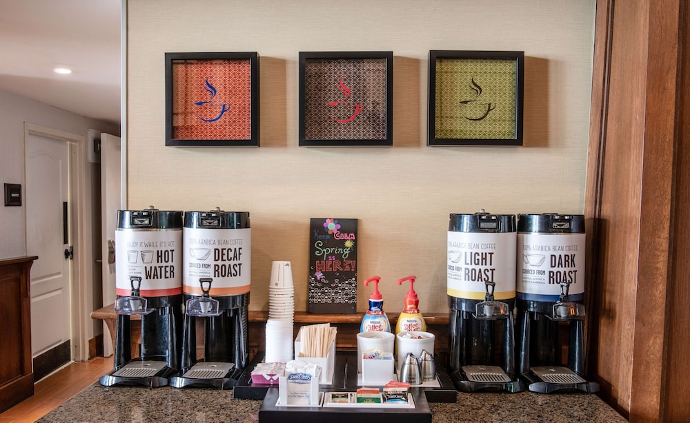 Hampton Inn & Suites Rochester Victor - photo 42