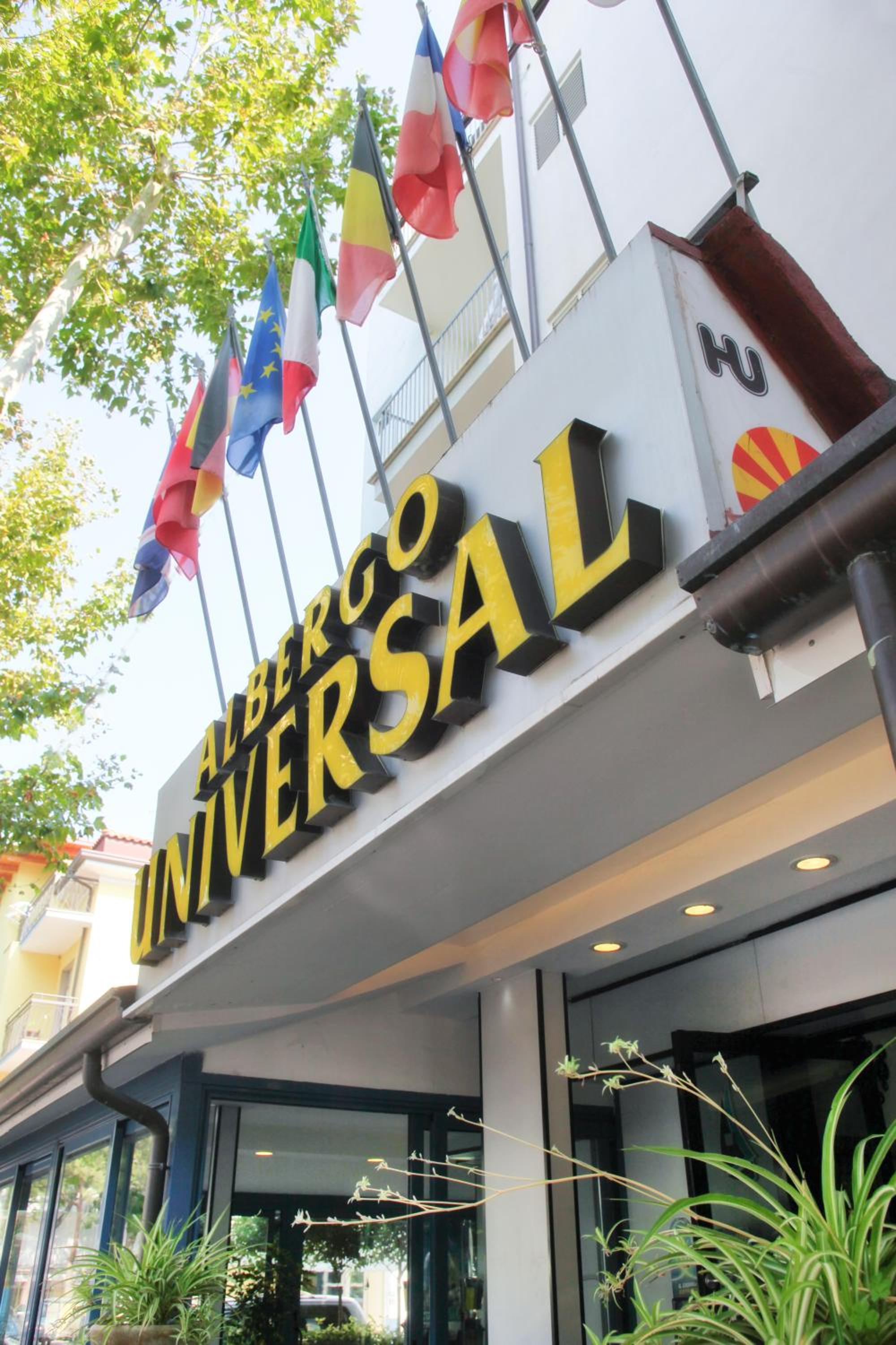 Hotel Universal - last minute hotel in Riccione