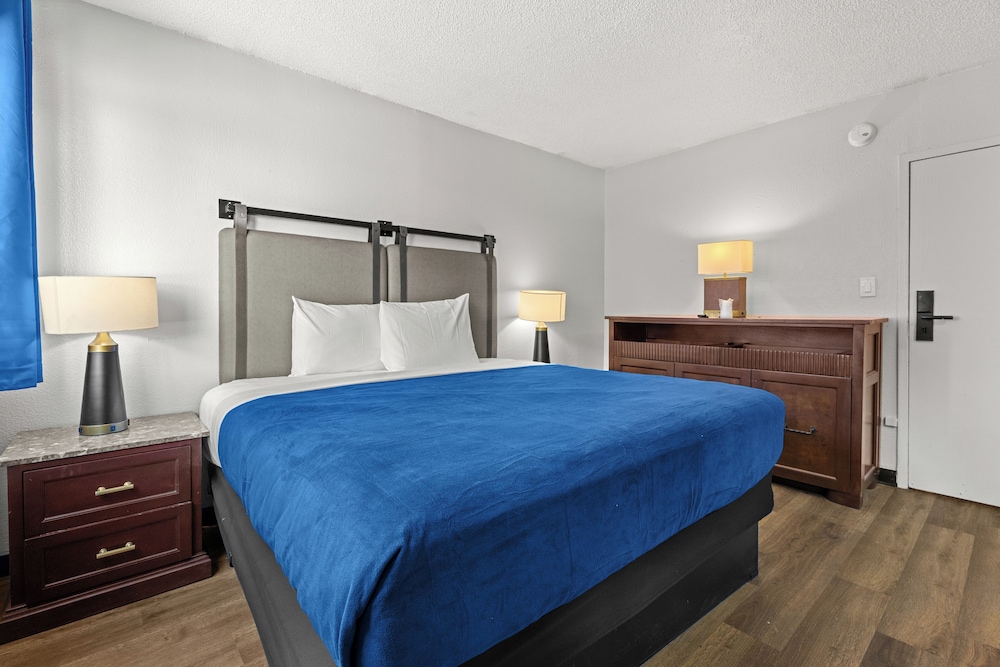 Studio Lodge Hotel in North Hollywood, United States