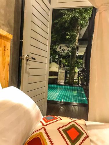 Exclusive access to the whole garden.