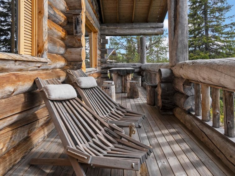 Holiday Home Sarnia — 4-Star Luxury Hotel in Kuusamo, Finland