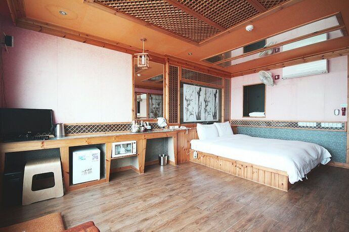 Gyeongju Hera — hotel in Gyeongju