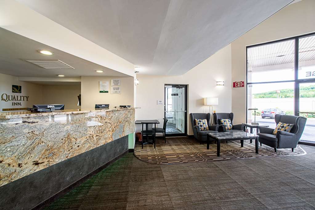 Quality Inn Near Six Flags St. Louis - photo 7