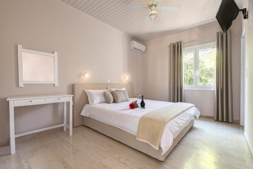 Paradise Village - carbon neutral hotel in Corfu
