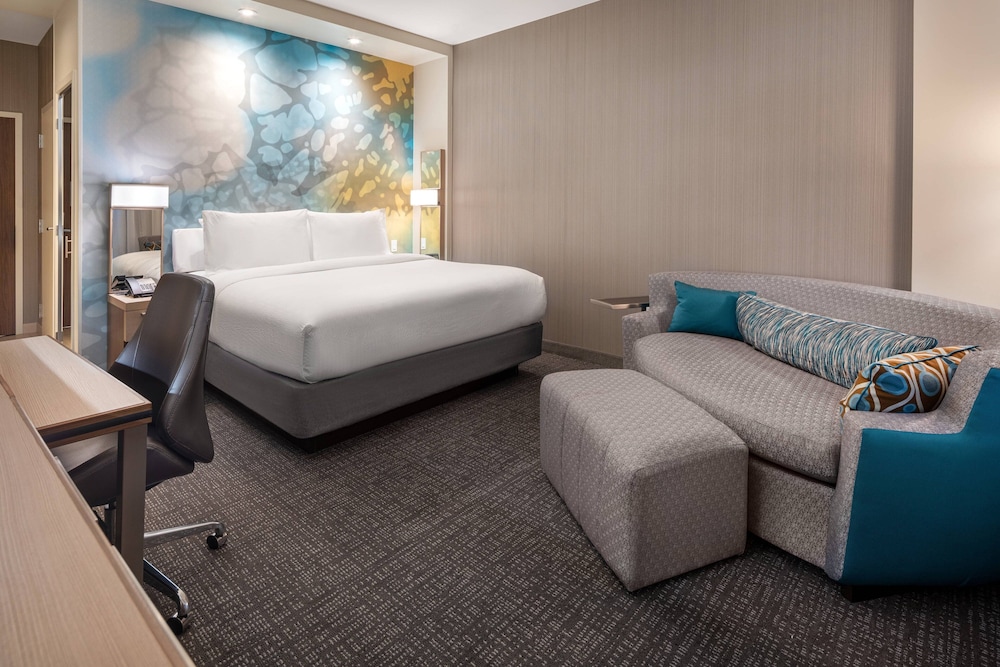 Courtyard by Marriott Petaluma Sonoma County - photo 12