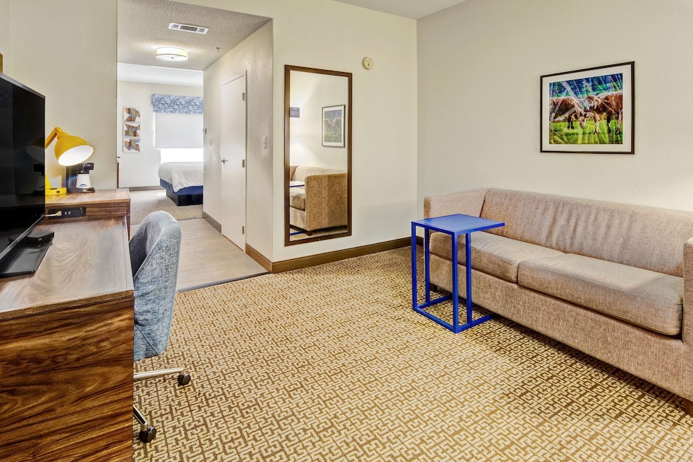 Hampton Inn Van Buren - photo 13