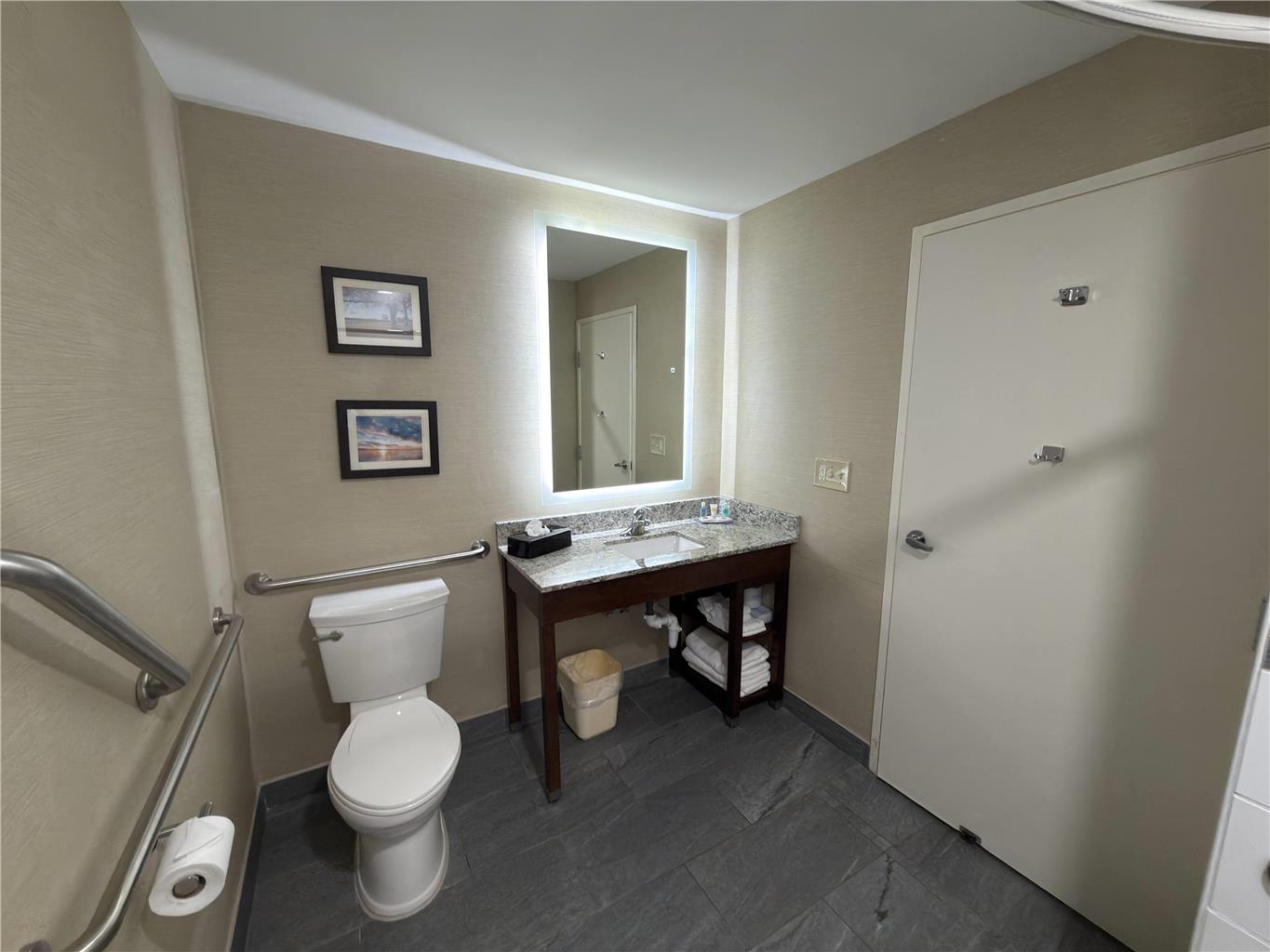 Wingate by Wyndham Utica - photo 33