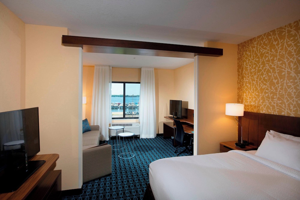 Fairfield Inn & Suites by Marriott Detroit Lakes - photo 14
