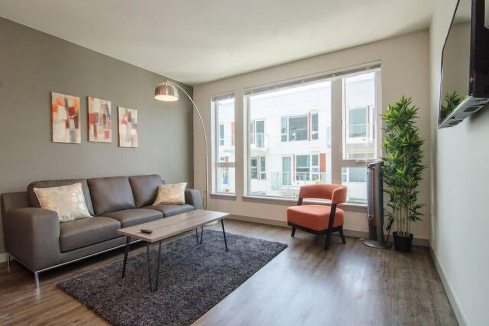 Capitol Hill Suites by Luxe Hubs - photo 6