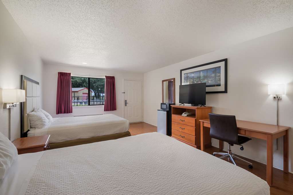Americas Best Value Inn Lockhart TX - photo 15