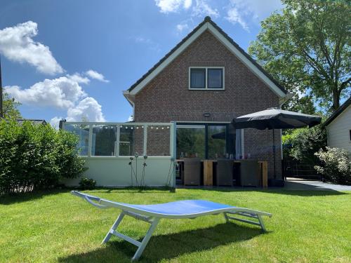 Vakantiehuis Zoutelande ZO05 — 4-Star Luxury Hotel in Zoutelande, Netherlands