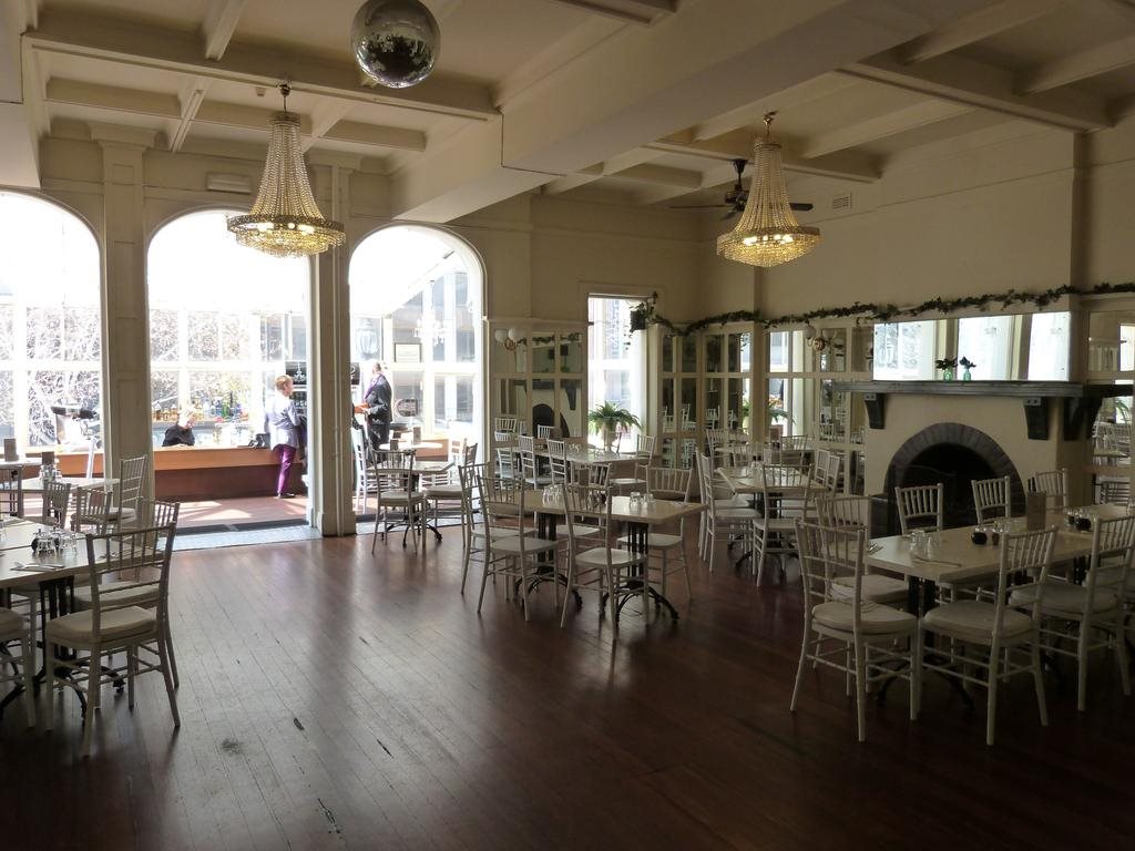 Ambassadors Hotel & Function Rooms — Adelaide — photo 4