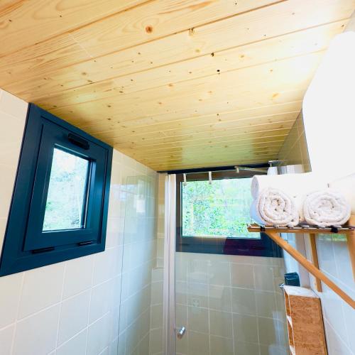 Relax Container — 4-Star Luxury Hotel in Aguiar Da Beira, Portugal