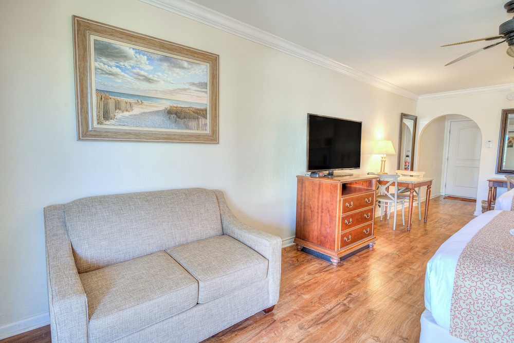 La Fiesta Ocean Inn And Suites - photo 14