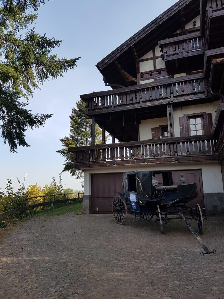 Alter Hof M rlenbach - carbon neutral hotel in Morlenbach