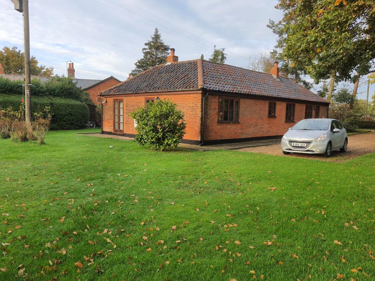 Cosy Rural Barn Conversion 5 Min Drive To Pin Mill 1 BR sofa bed — 4-Star Luxury Hotel in Ipswich, United Kingdom