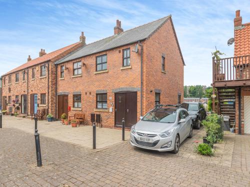 Island In The Stream in Whitby, United Kingdom