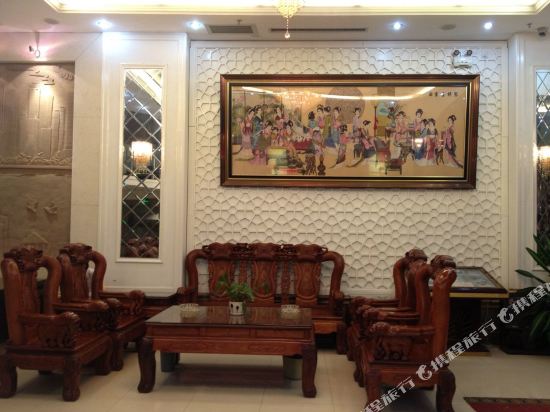 Dushi Fashion Hotel in Dongxing, People's Republic of China