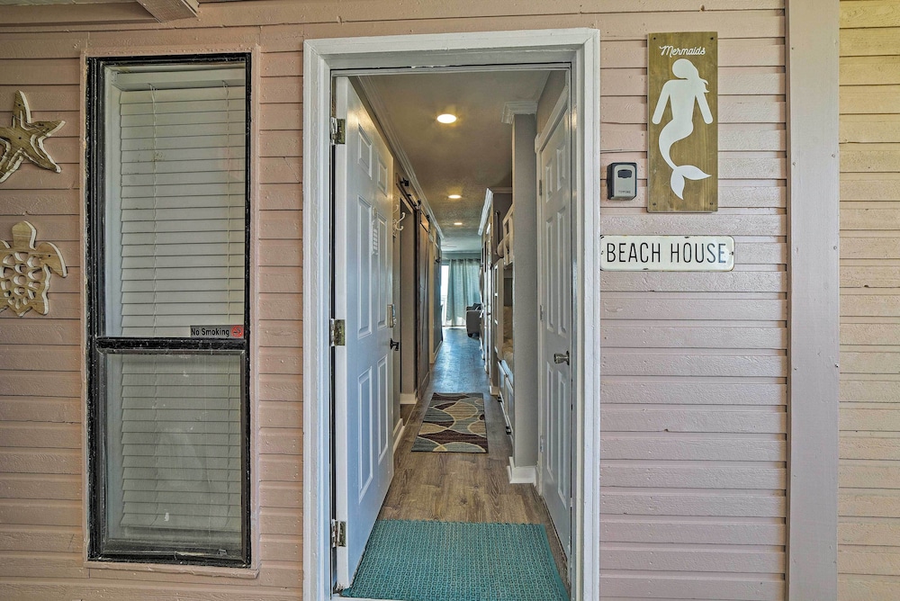 Oceanfront Corpus Christi Condo: Resort Perks - photo 28