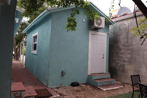 Sunshine Studio in Dania Beach, United States