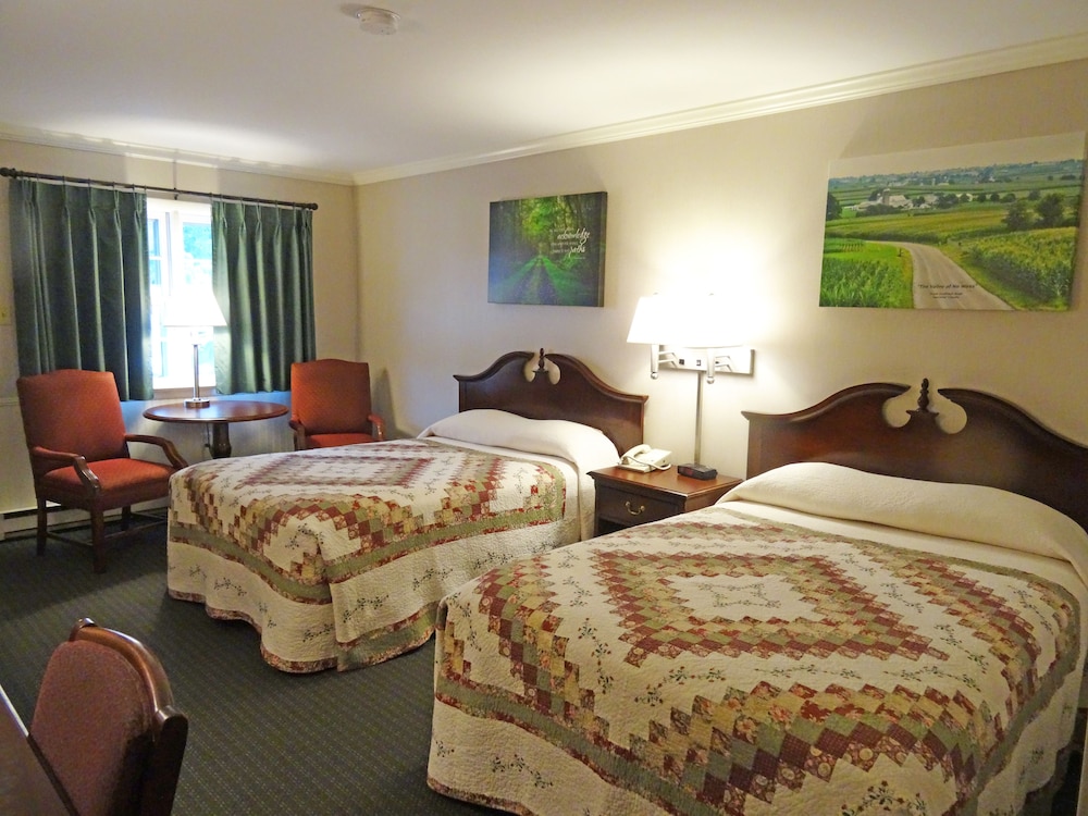 Amish Country Motel - photo 7