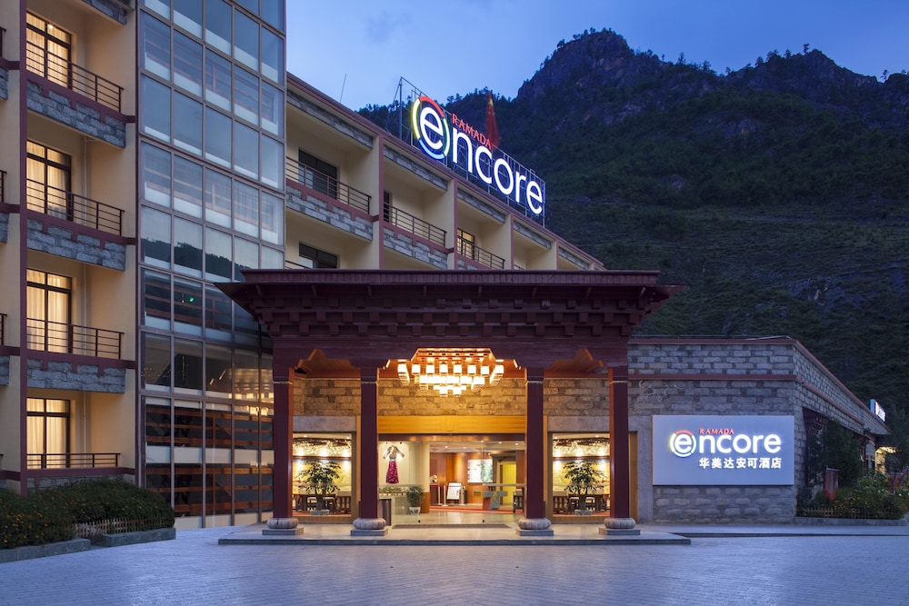 Ramada Encore by Wyndham Daocheng Yading — hotel in Ganzi