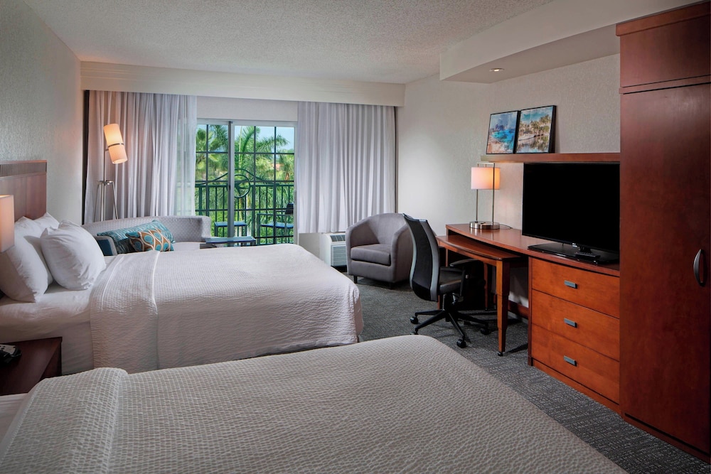 Courtyard by Marriott Fort Lauderdale Airport & Cruise Port - photo 12