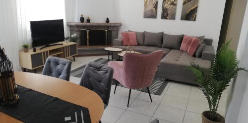 Family Spacious Apartment Veria — 4-Star Luxury Hotel in Vergina, Greece