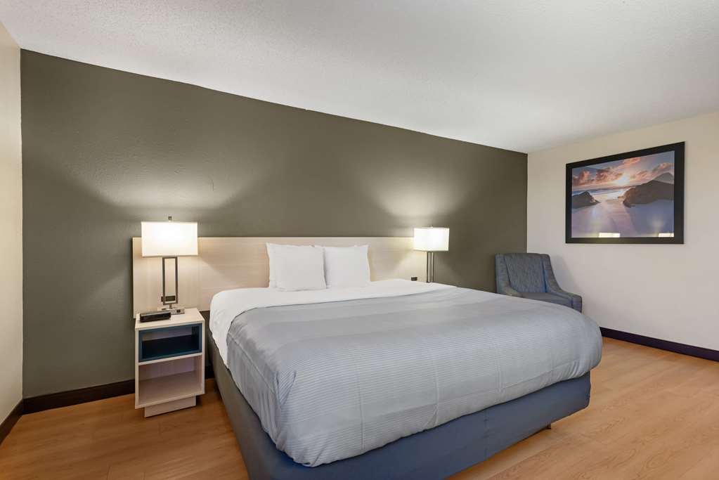 Quality Inn Valley West Point - photo 11