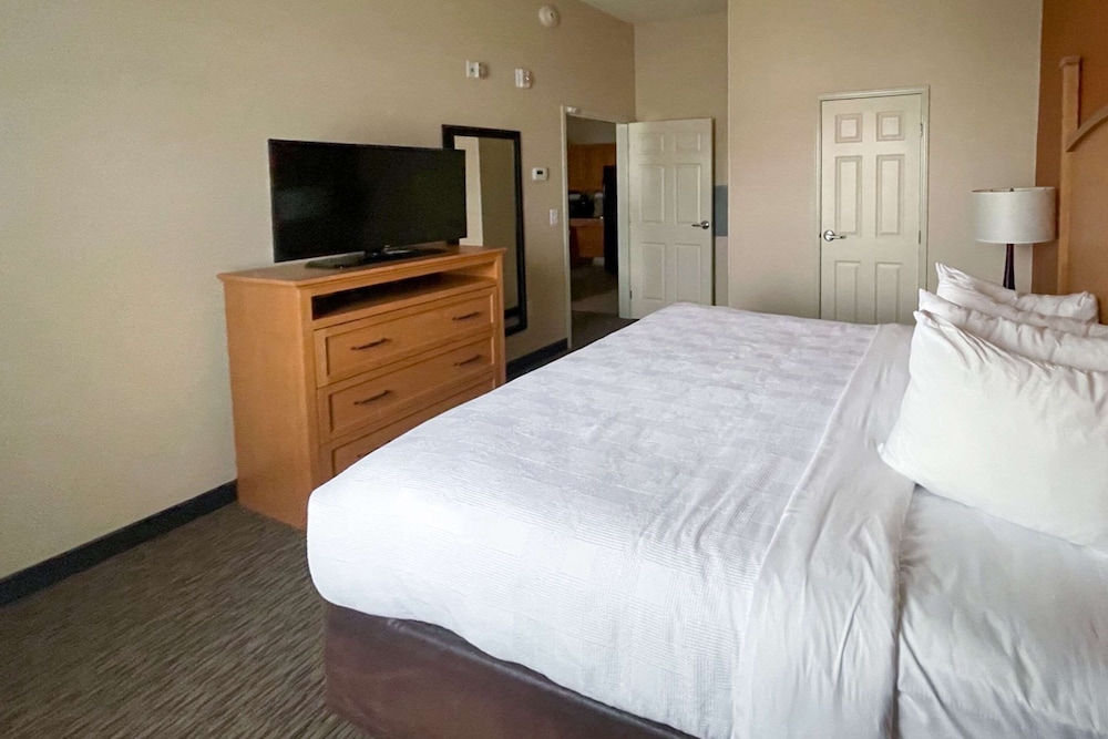 MainStay Suites Sidney Medical Center - photo 14