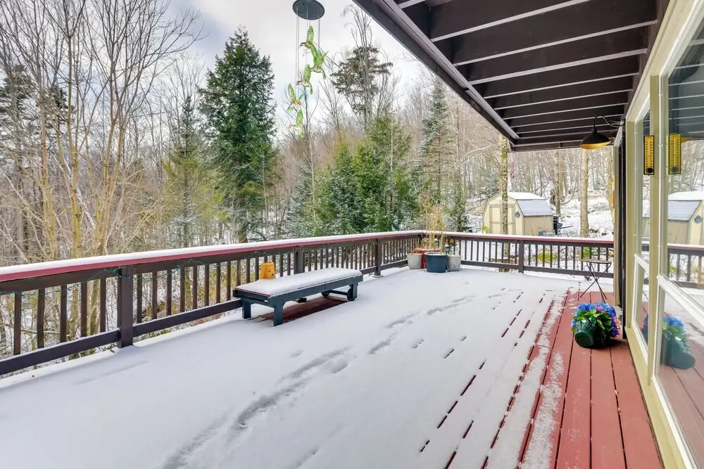 Pet friendly Home w Deck: 4 Mi to Jay Peak Resort - photo 21