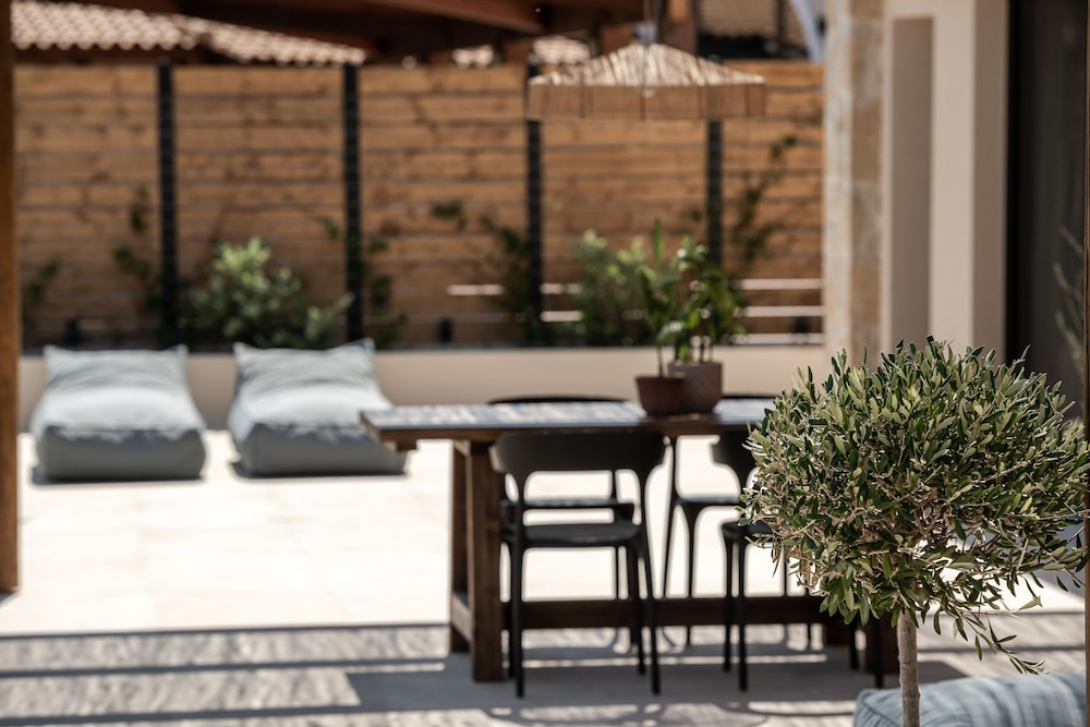 Ananta Blue Residence — 4-Star Luxury Hotel in Zakynthos, Greece