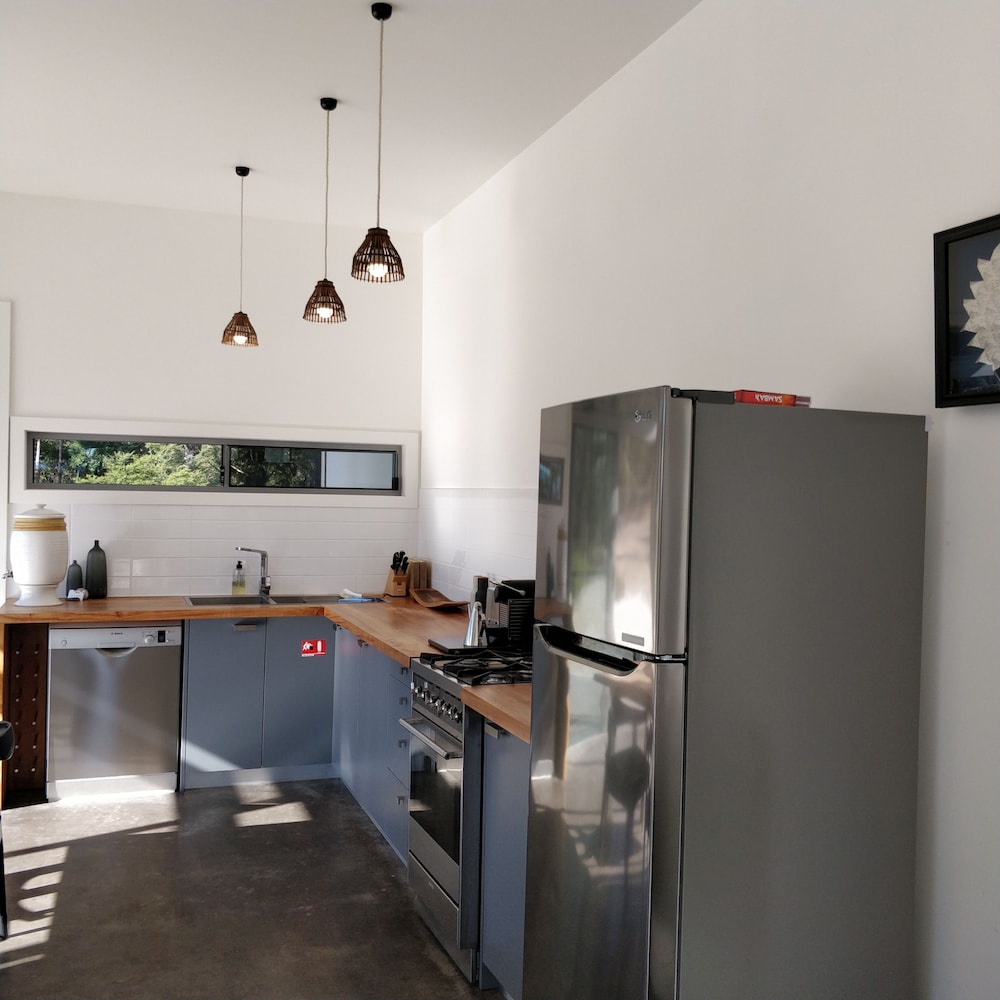 Aplite House — Coles Bay — photo 5