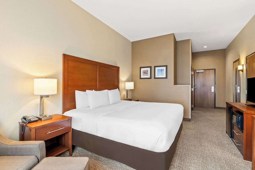 Comfort Inn & Suites Hermiston South - photo 16