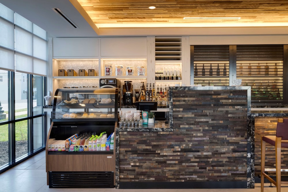 Hilton Garden Inn Haymarket - photo 42