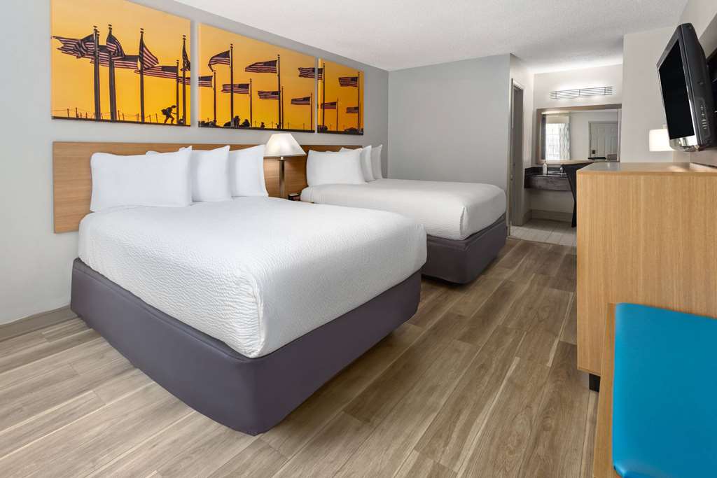 Days Inn by Wyndham Americus - photo 10